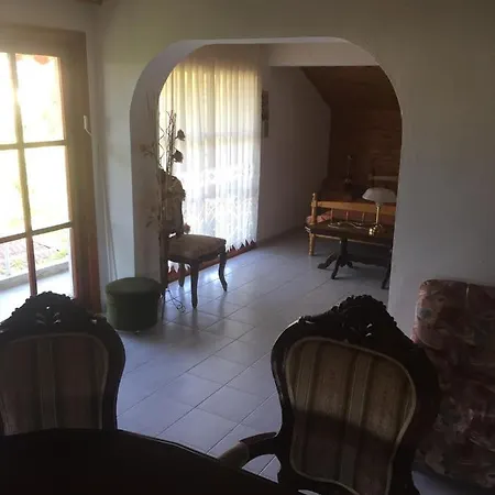 Ferienhaus Къща За Гости Мансардата *